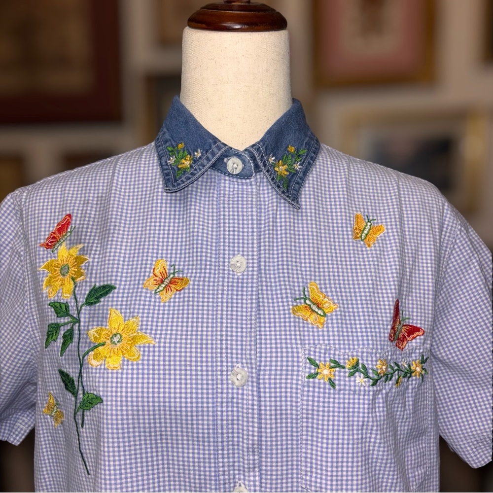 100% Cotton Cabin Creek Blue Gingham Shirt with Floral Embroidery